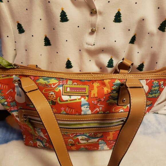 Christmas shirt/Christmas purse. - Picture 2 of 6